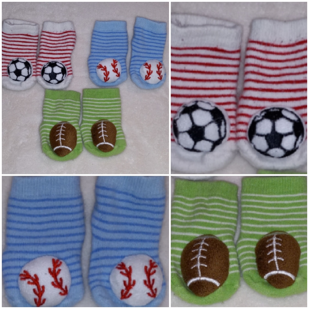 Bundle of over 40 pairs infant socks - Picture 4 of 16